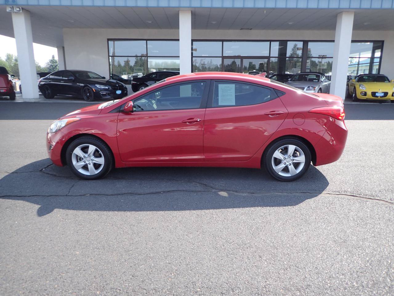 Used 2013 Hyundai Elantra GLS FWD image 2