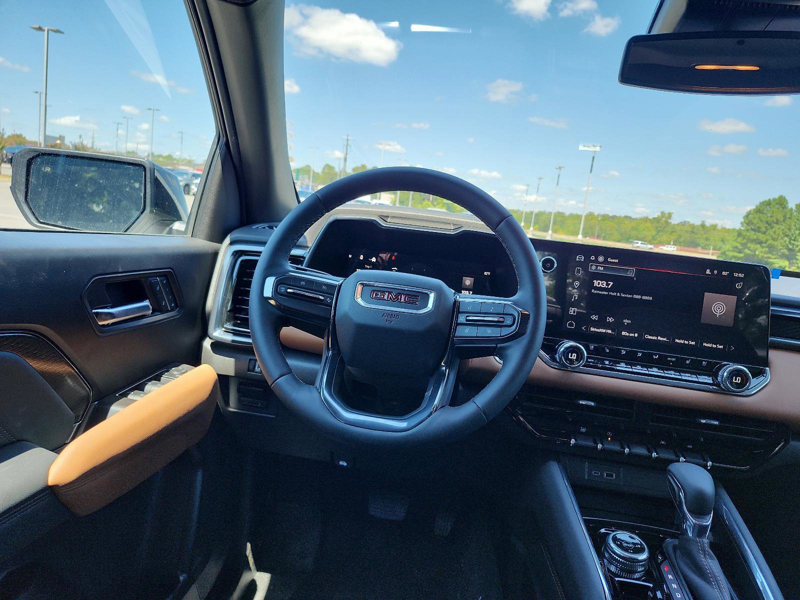 New 2026 GMC Canyon AT4 w/ Technology Plus Package image 9