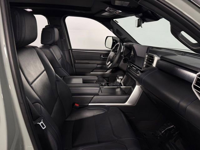 Used 2025 Toyota Sequoia Platinum AWD/4WD image 15