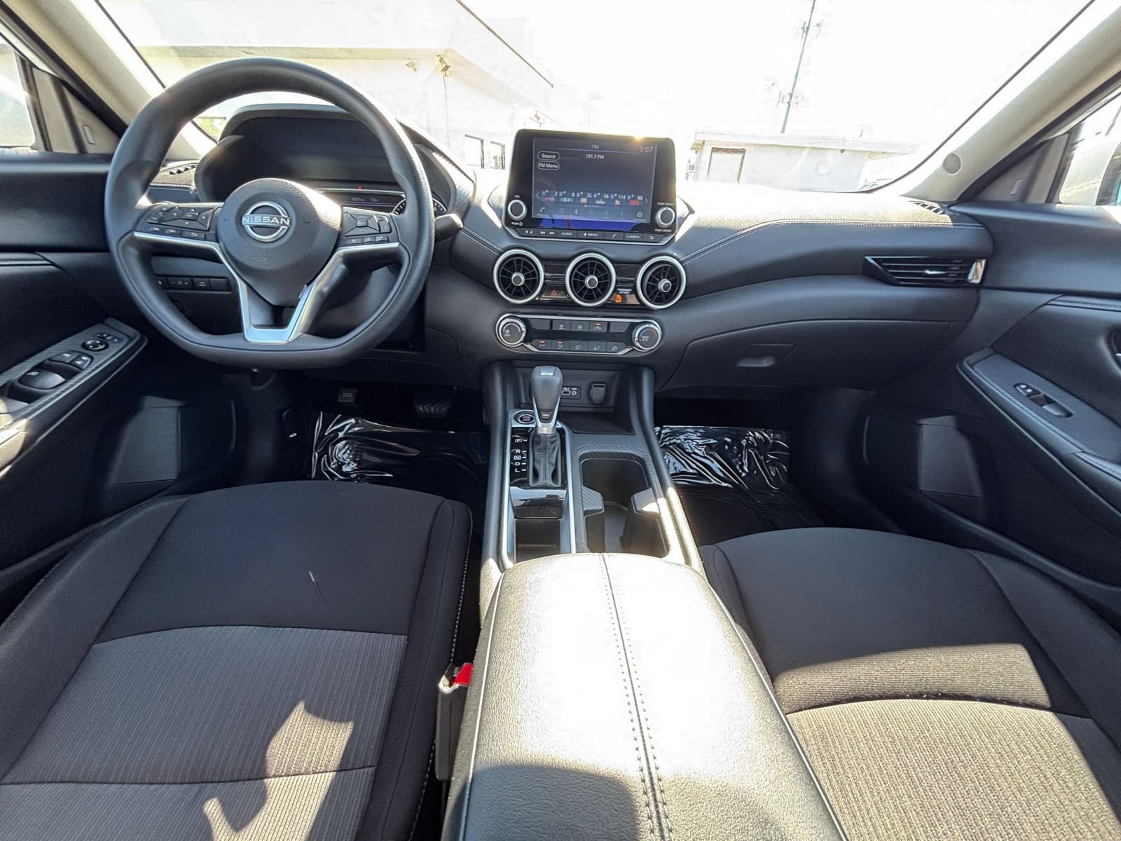 Used 2025 Nissan Sentra SV FWD image 31