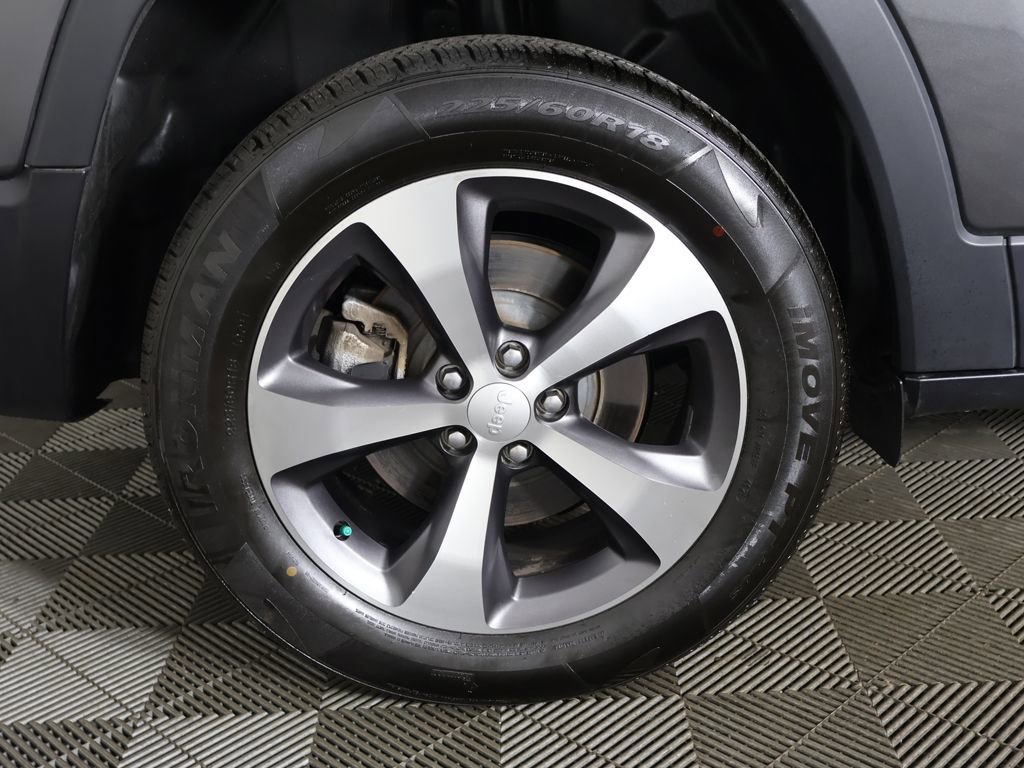 Used 2022 Jeep Cherokee Limited image 20
