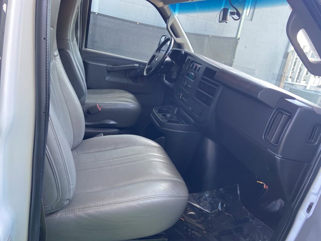 Used 2021 Chevrolet Express 2500 w/ Driver Convenience Package RWD image 23