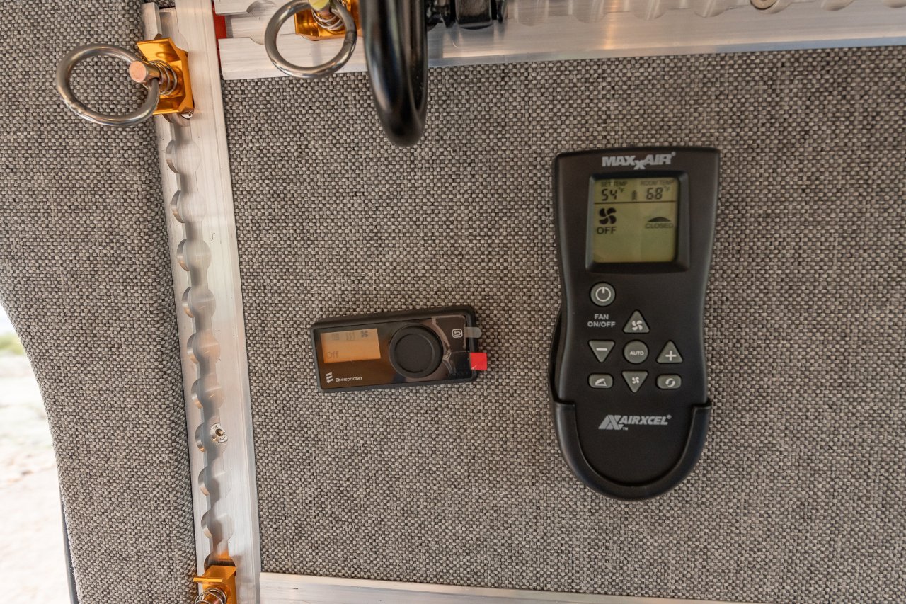 Used 2019 Mercedes-Benz Sprinter 4x4 144 image 40