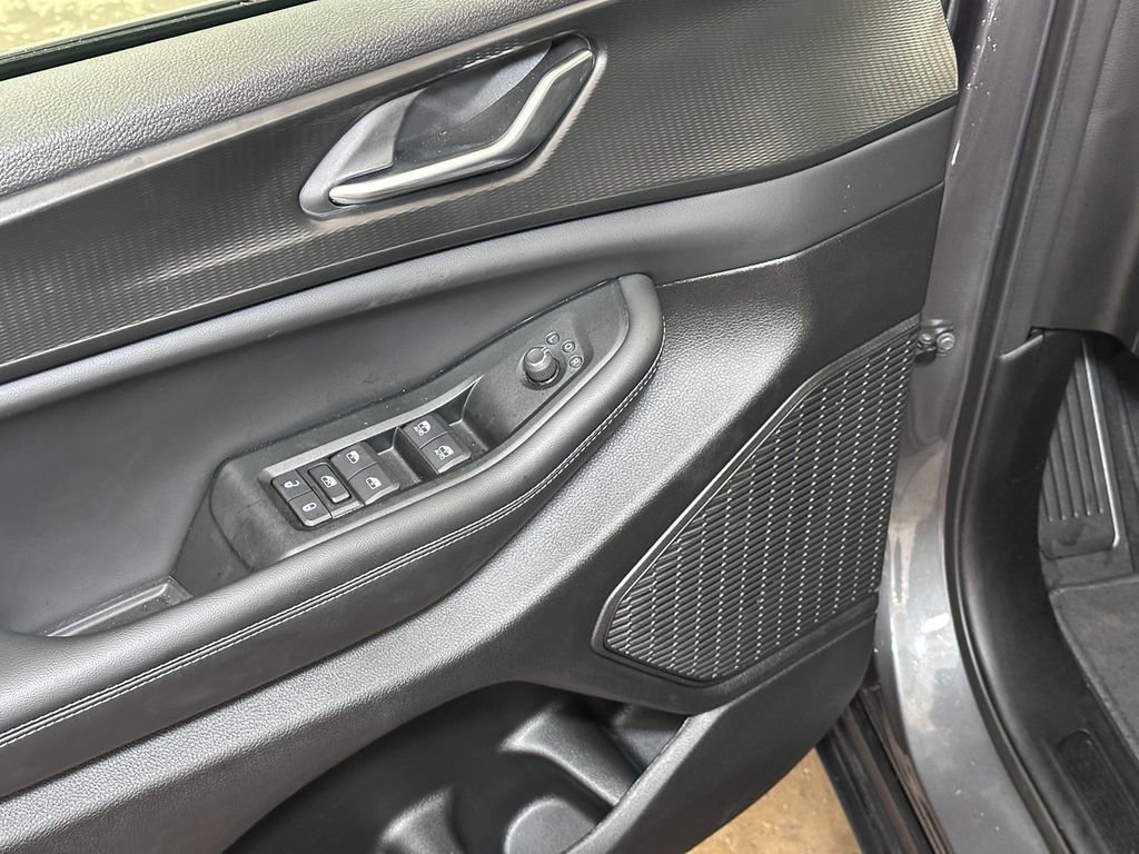 Certified 2024 Jeep Grand Cherokee Laredo w/ Trailer Tow Package image 24