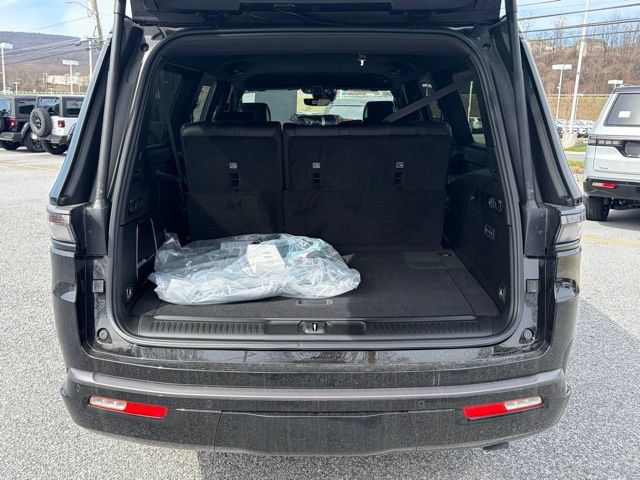 New 2026 Jeep Grand Wagoneer L Limited w/ Rear Seat Video Group I AWD/4WD image 7