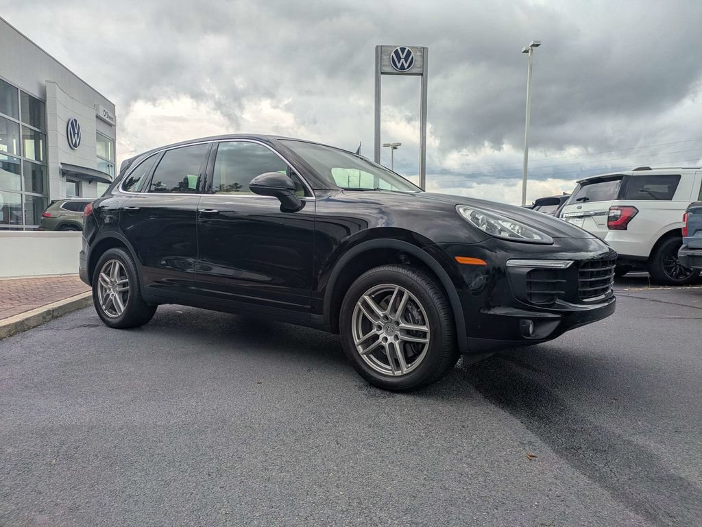 Used 2016 Porsche Cayenne AWD/4WD image 3