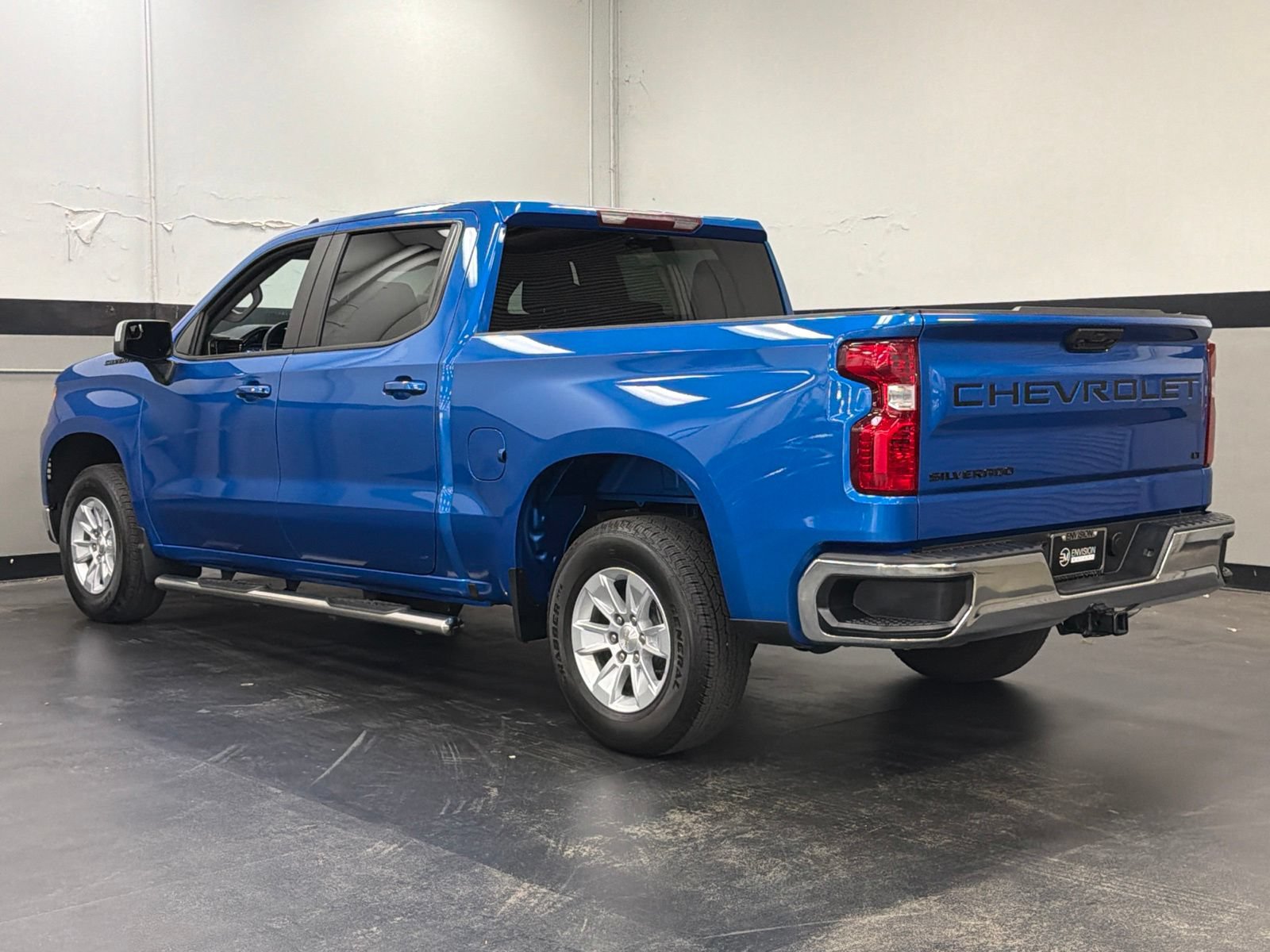 Used 2024 Chevrolet Silverado 1500 LT w/ LPO, Dark Essentials Package RWD image 8
