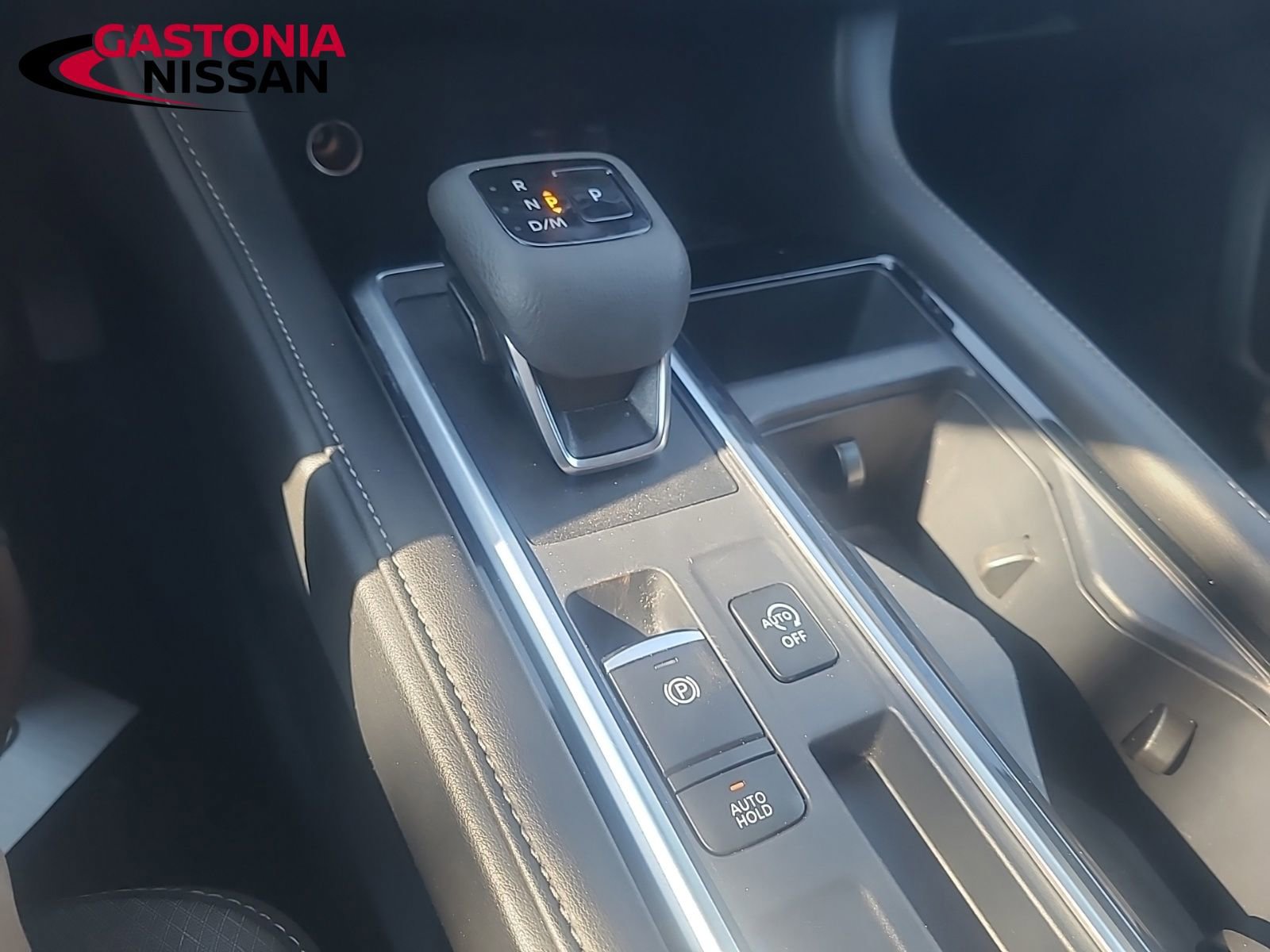 Used 2024 Nissan Pathfinder SV image 45