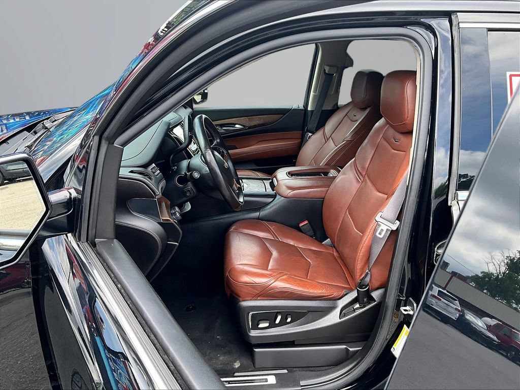 Used 2015 Cadillac Escalade Premium AWD/4WD image 26