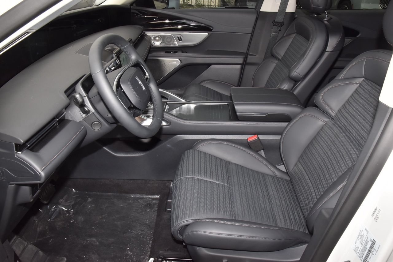 New 2026 Lincoln Nautilus Reserve AWD/4WD image 20