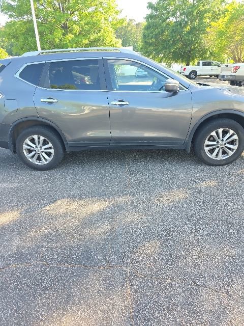 Used 2014 Nissan Rogue SV image 6
