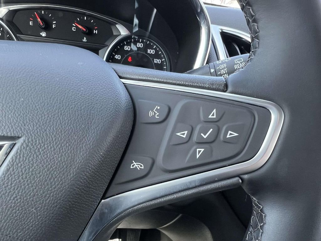 Used 2023 Chevrolet Equinox LT AWD/4WD image 22