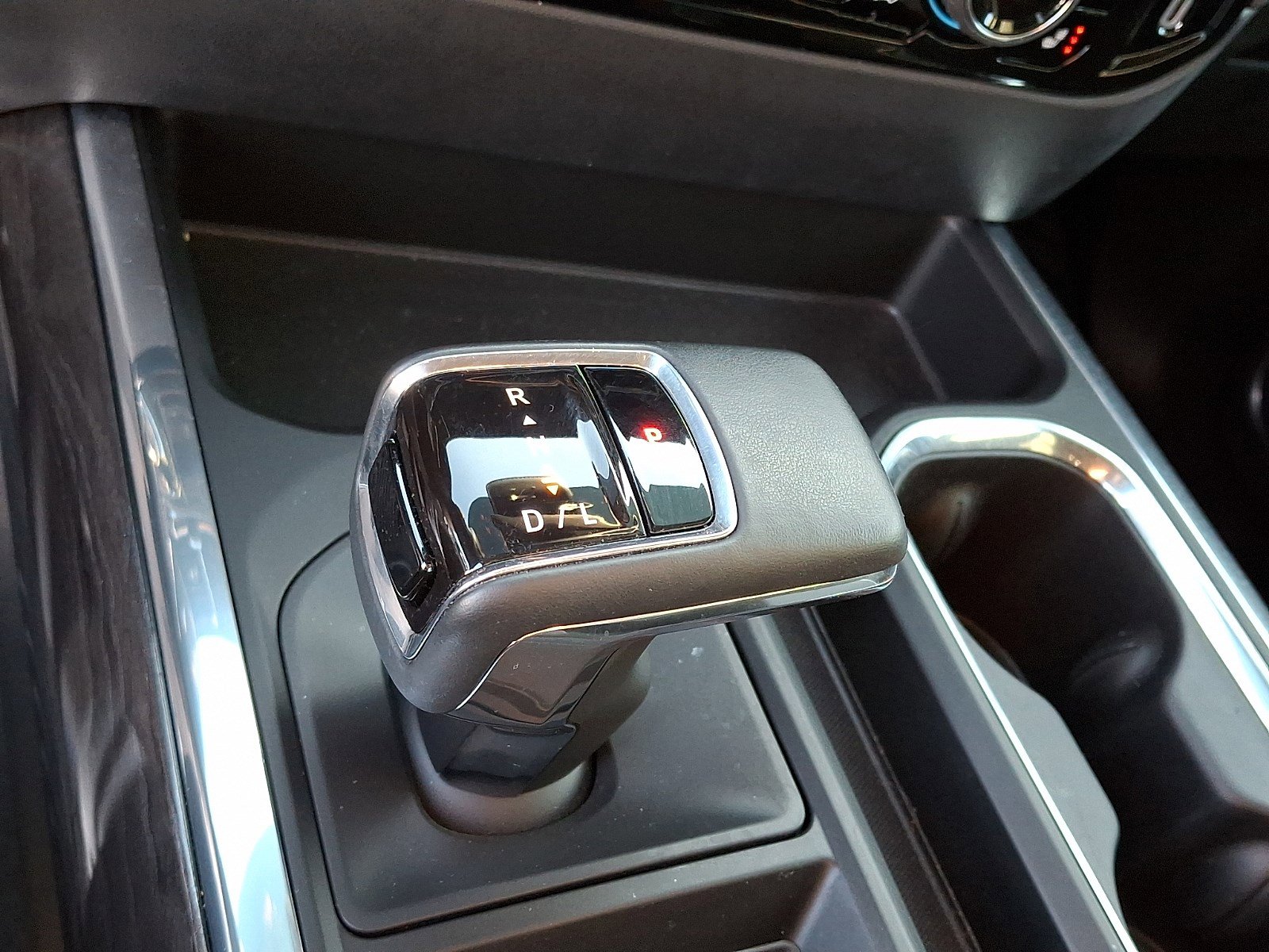 Used 2023 Chevrolet Silverado 1500 LTZ w/ Z71 Off-Road Package image 13