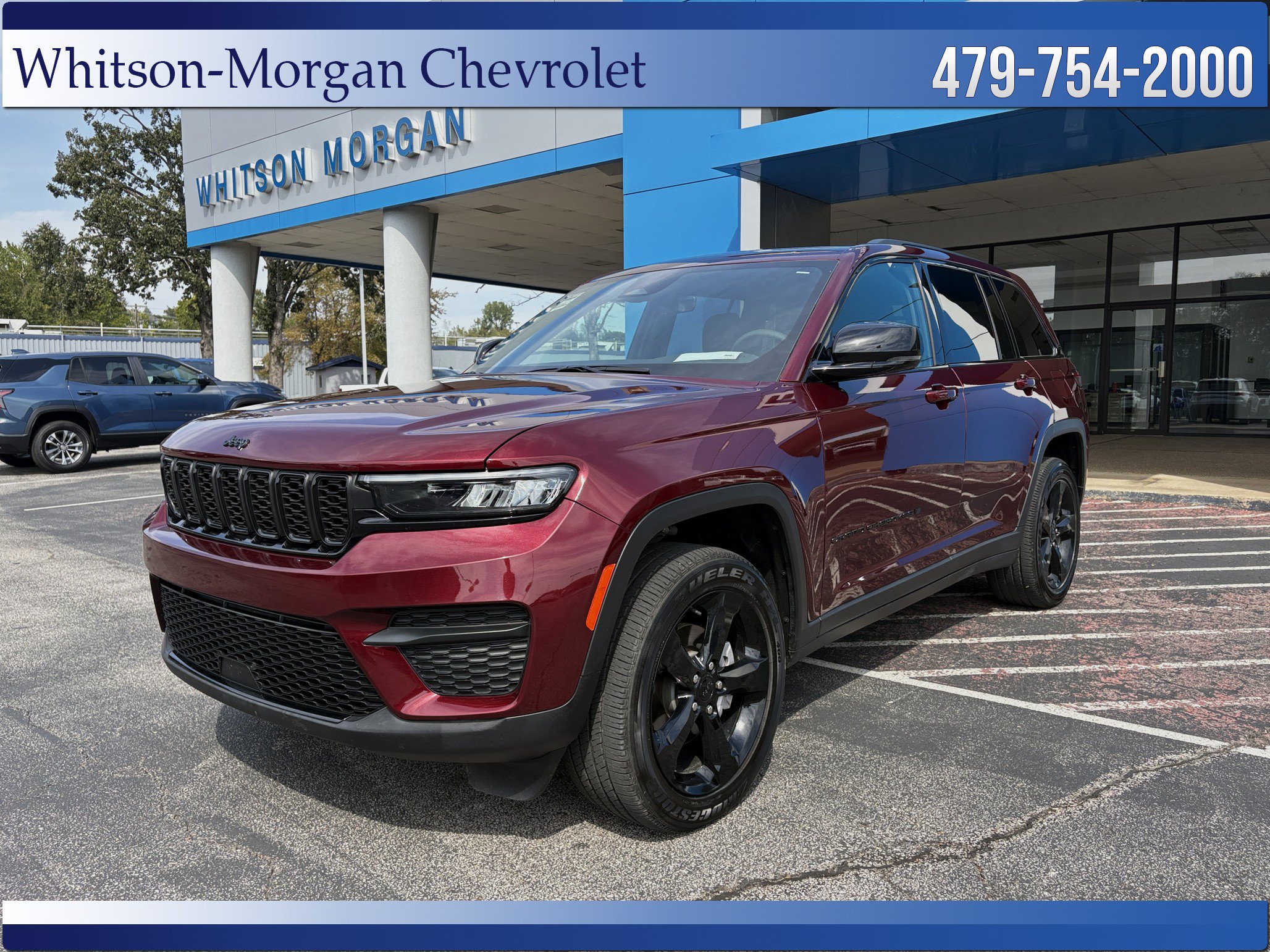 Used 2025 Jeep Grand Cherokee Altitude AWD/4WD image 1