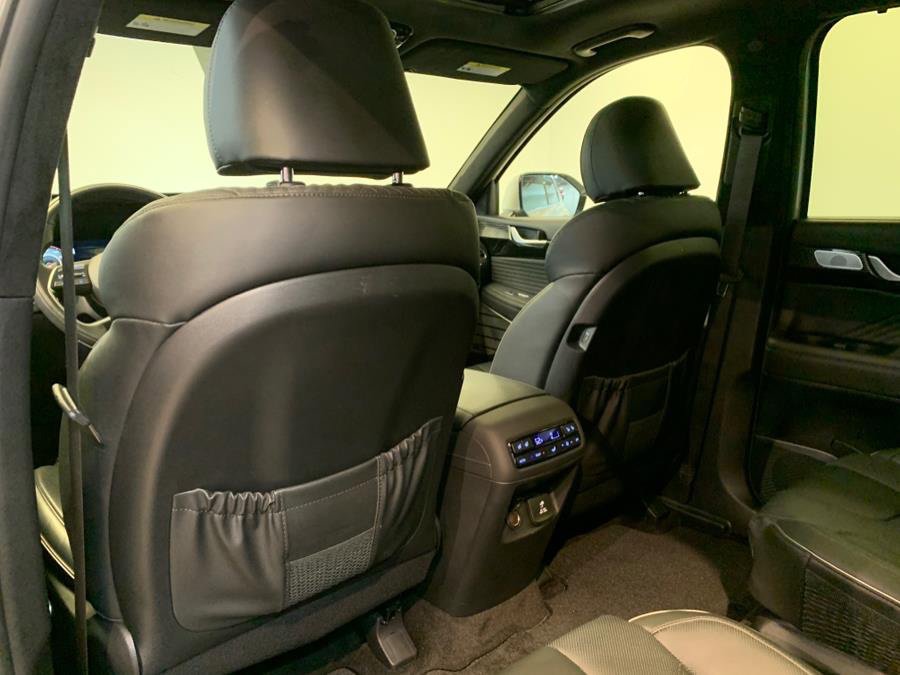 Used 2025 Hyundai Palisade Calligraphy image 18