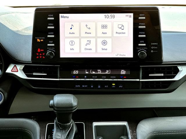 Used 2021 Toyota Sienna LE image 29