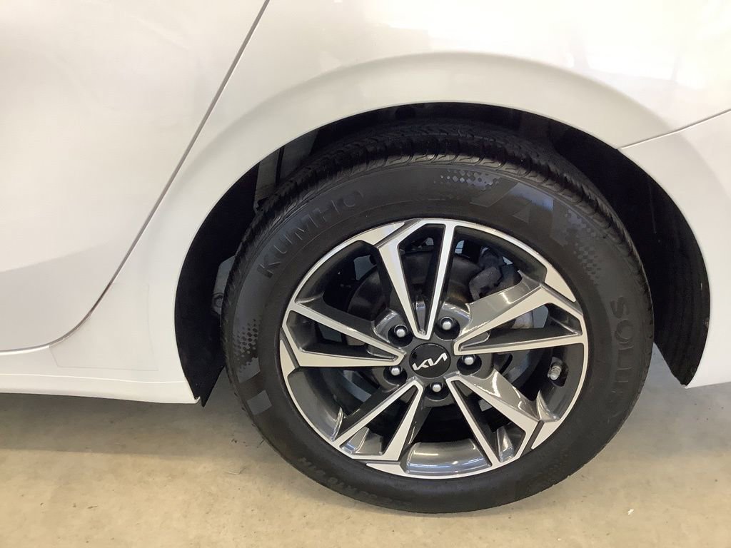 Certified 2023 Kia Forte LXS FWD image 18