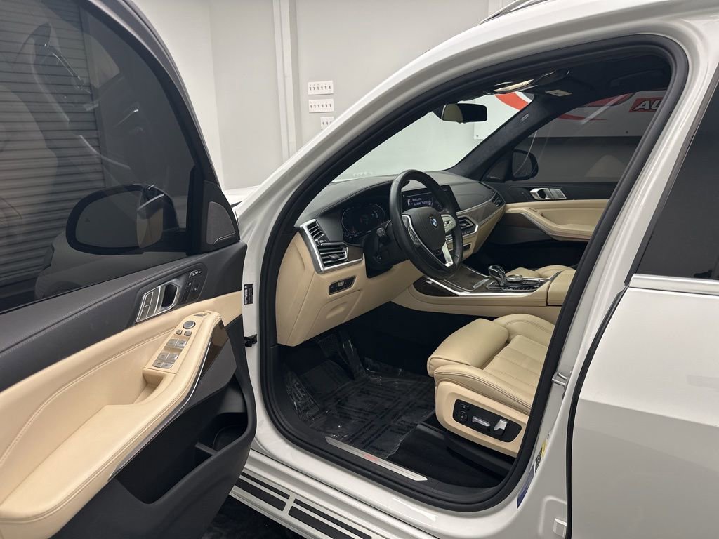 Used 2020 BMW X7 xDrive40i w/ Premium Package image 5