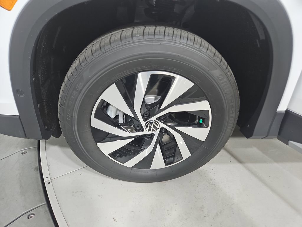 New 2026 Volkswagen Tiguan S image 25