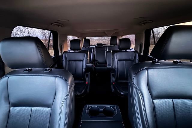 Used 2024 Ford Expedition Max XLT image 35
