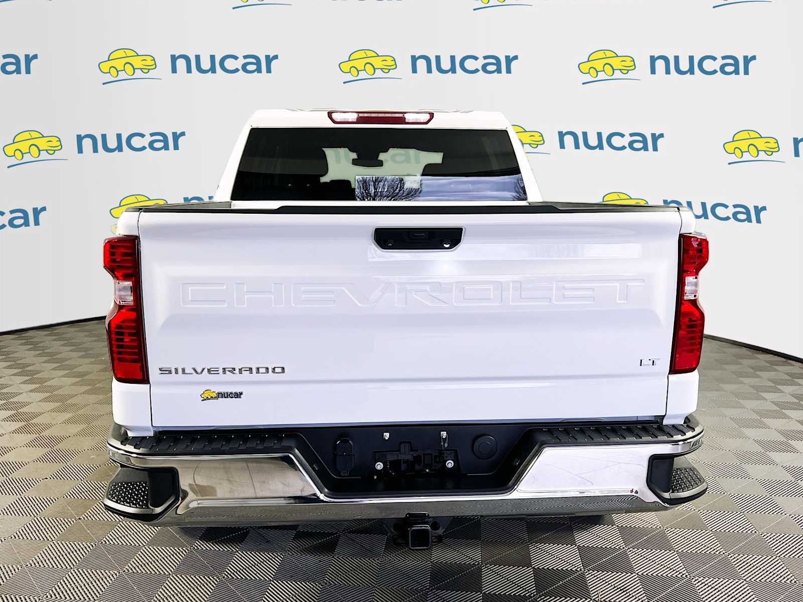 Used 2023 Chevrolet Silverado 1500 LT AWD/4WD image 6