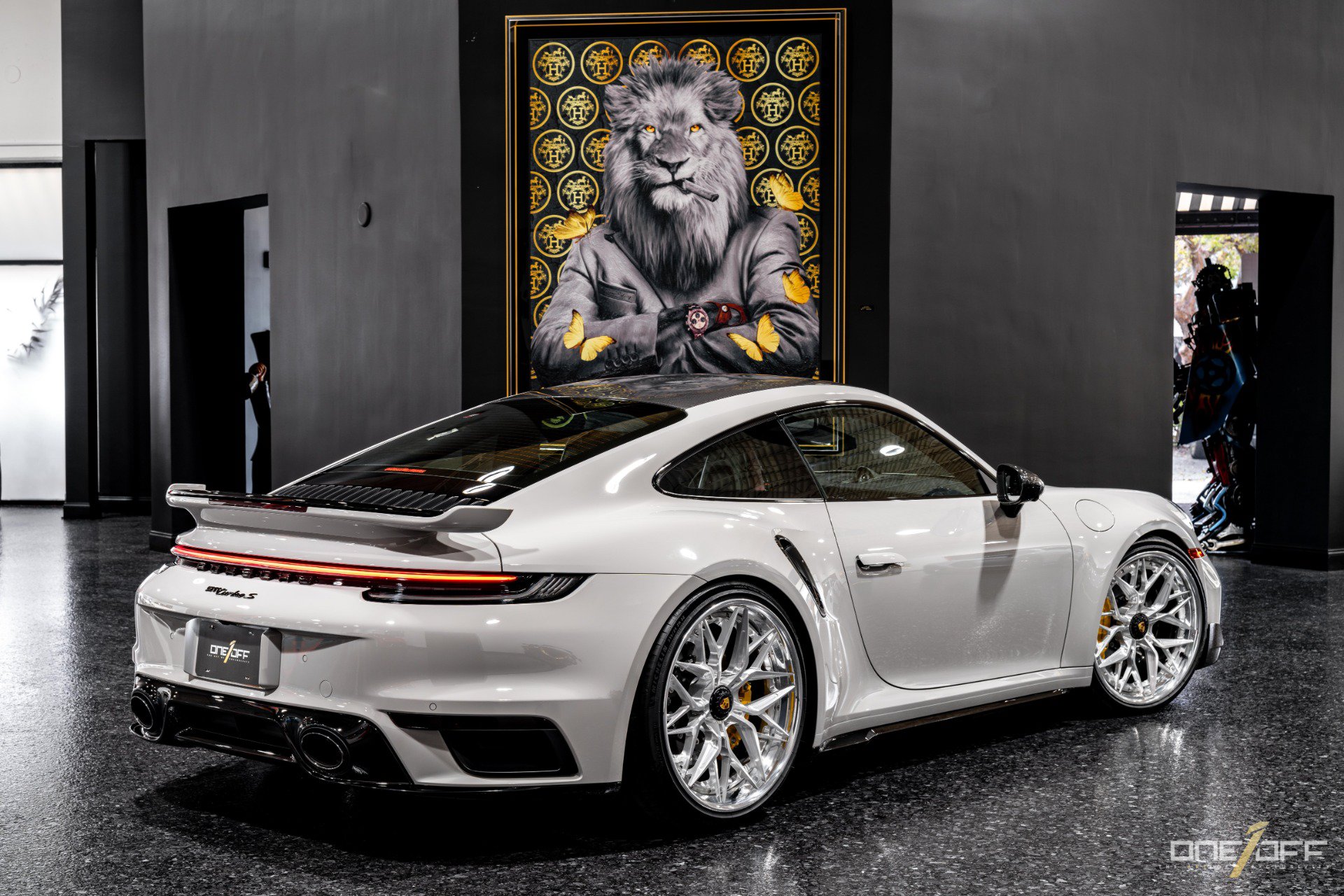 Used 2022 Porsche 911 Turbo S AWD/4WD image 34
