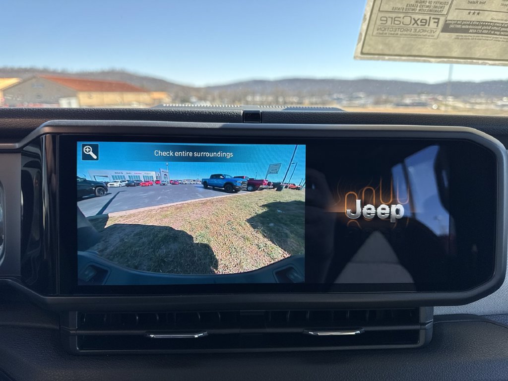 New 2026 Jeep Gladiator Sport AWD/4WD image 17
