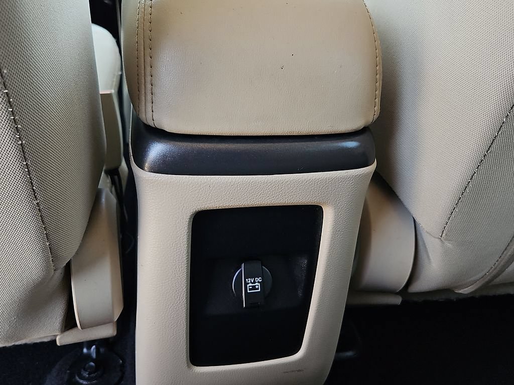 Used 2020 Dodge Journey SE FWD image 19