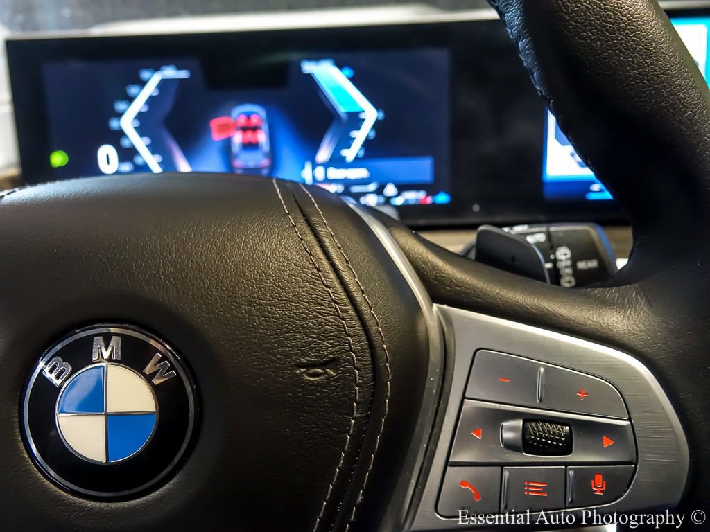 Used 2025 BMW X7 xDrive40i w/ Premium Package image 20