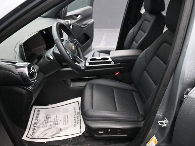 Used 2025 Chevrolet Equinox LT w/ Convenience Package II image 13