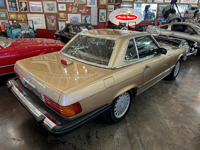 Used 1987 Mercedes-Benz 560 SL image 7