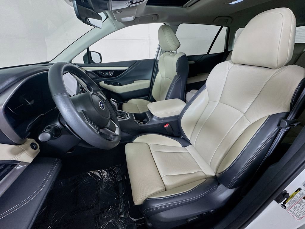 Used 2025 Subaru Outback Limited AWD/4WD image 22