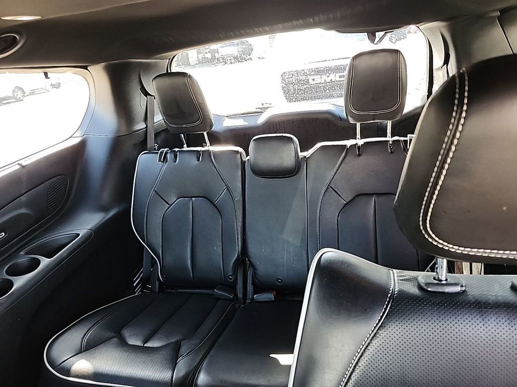 Used 2021 Chrysler Pacifica Limited w/ S Appearance Package image 5