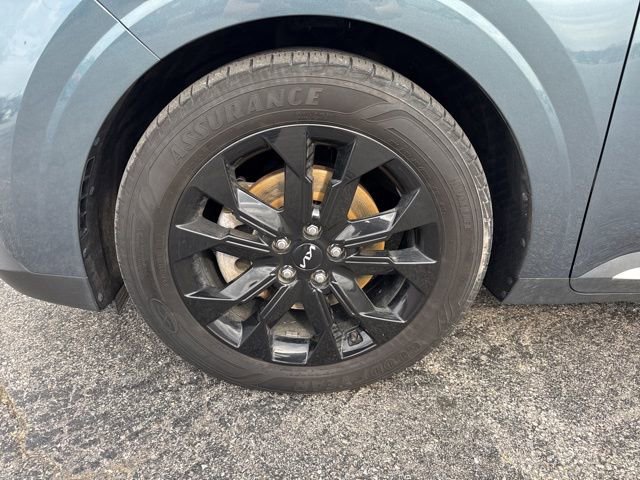 Used 2022 Kia Carnival SX Prestige image 26