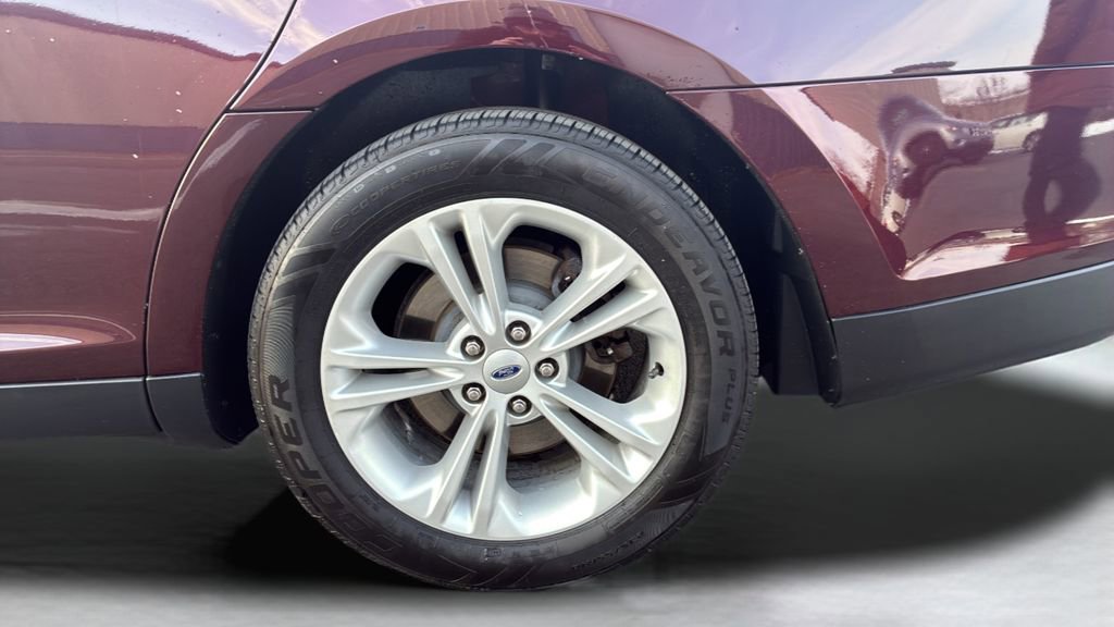 Used 2019 Ford Taurus SEL image 20