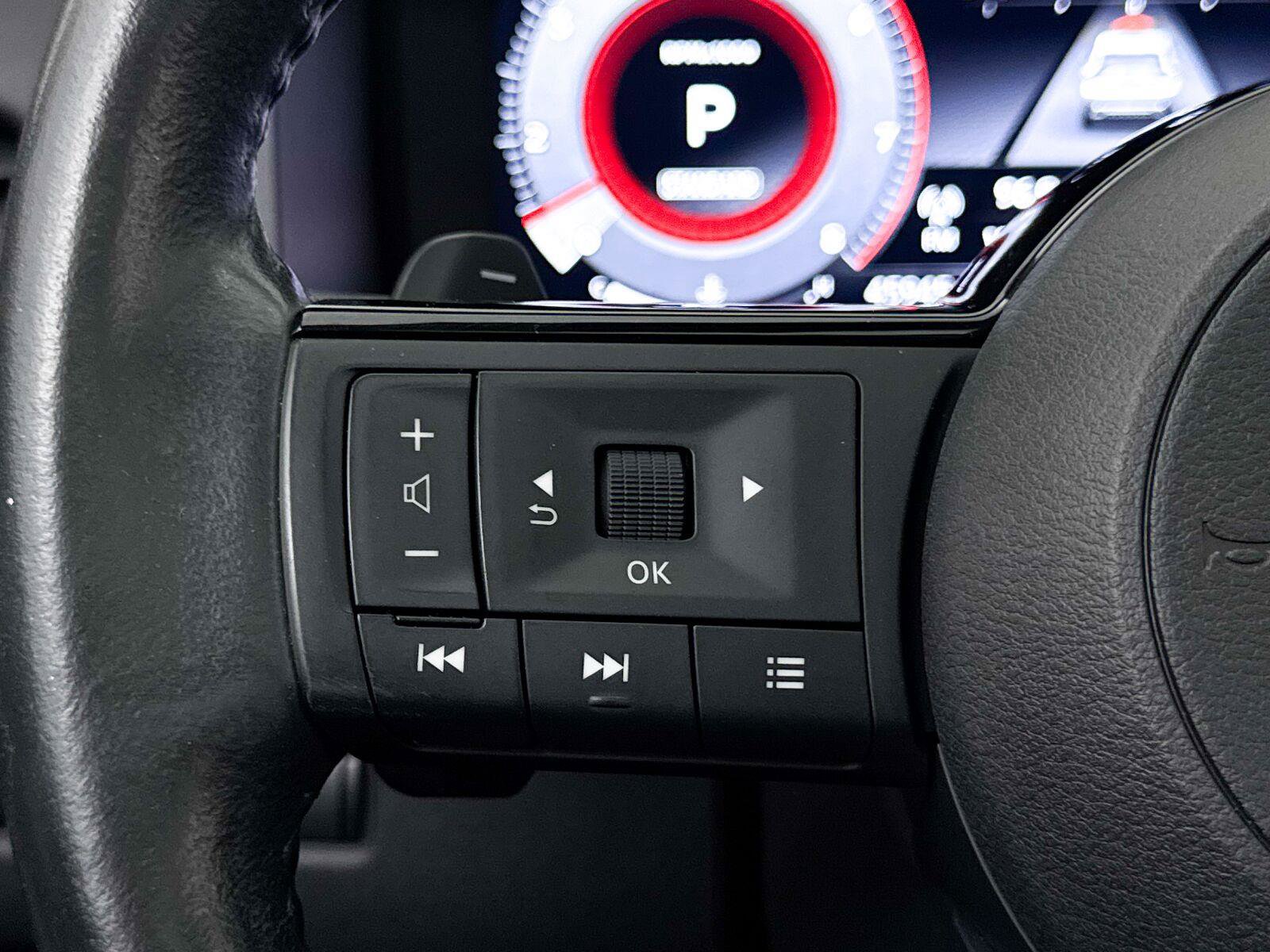 Used 2023 Nissan Rogue Platinum w/ Platinum Premium Package FWD image 34