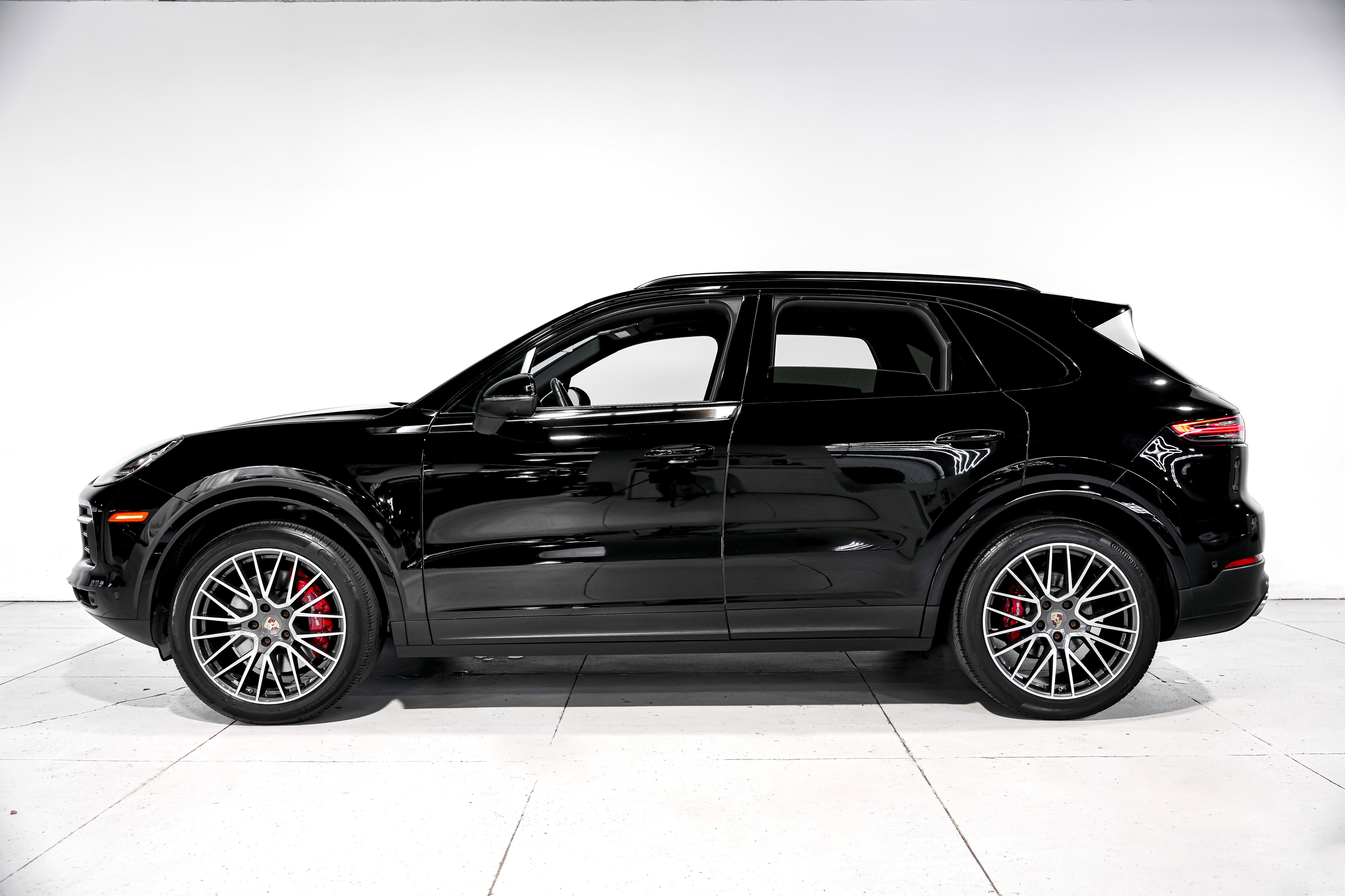 Used 2022 Porsche Cayenne S image 7