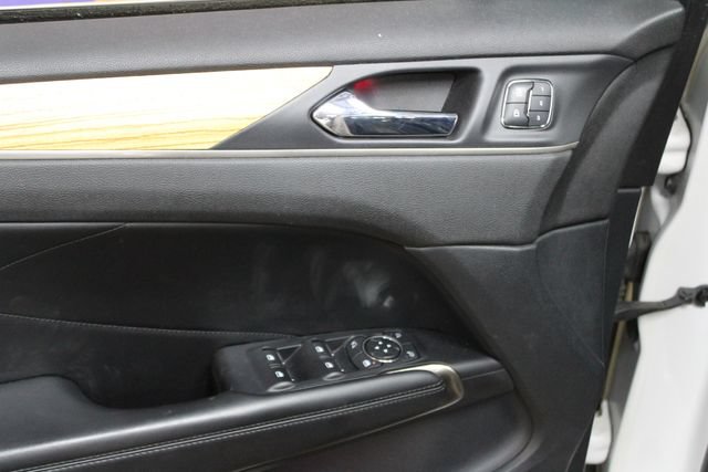 Used 2015 Lincoln MKC AWD w/ Equipment Group 101A Select image 13