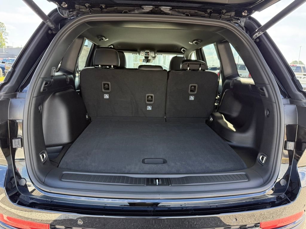 New 2025 Jeep Grand Cherokee Altitude image 23