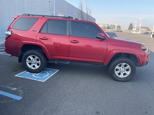 Used 2014 Toyota 4Runner SR5 image 8