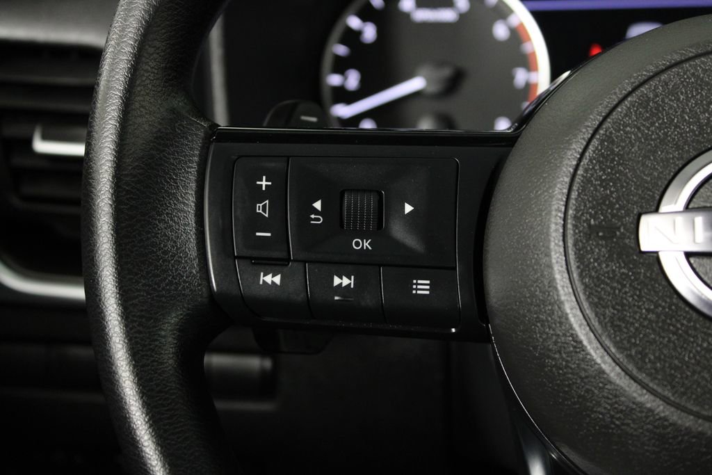 Certified 2023 Nissan Rogue SV image 26