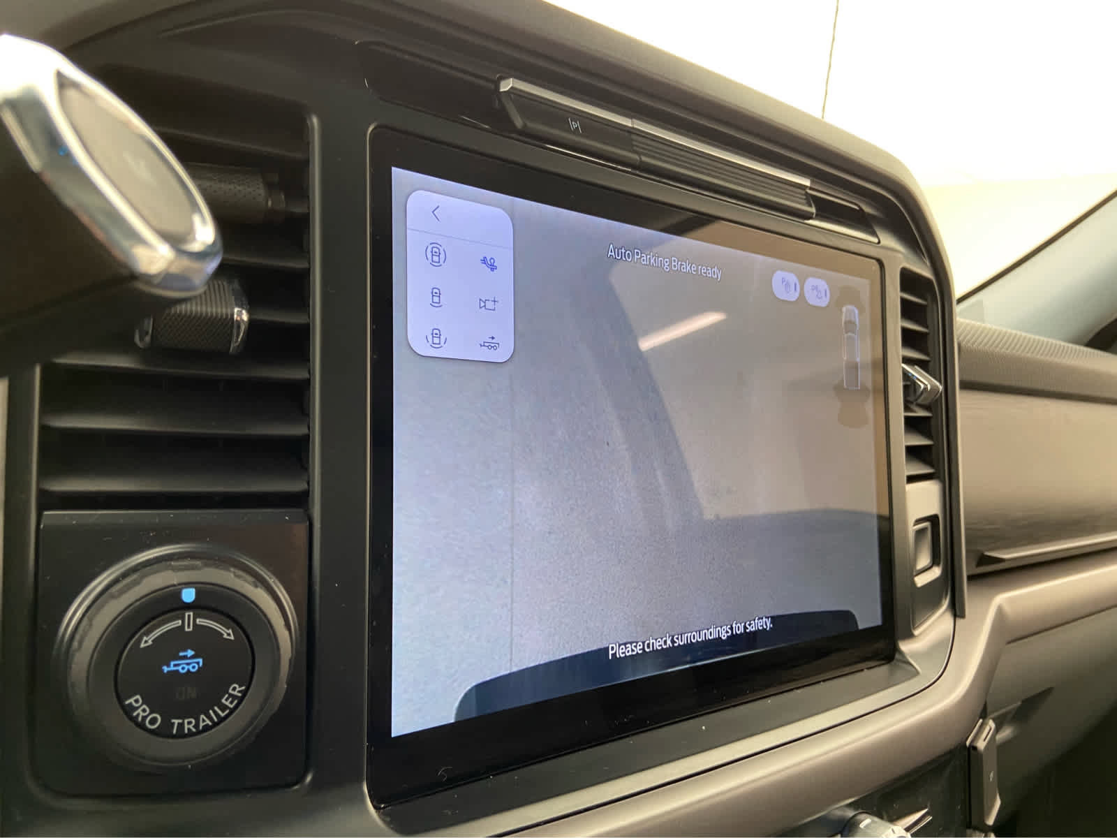 Used 2025 Ford F150 XLT w/ Equipment Group 302A MID image 35