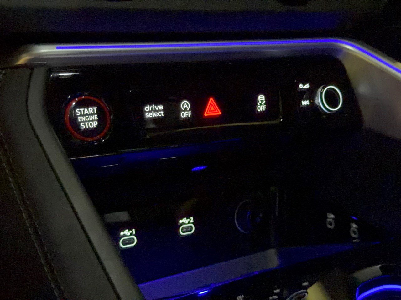 Certified 2025 Audi SQ5 Premium Plus AWD/4WD image 22