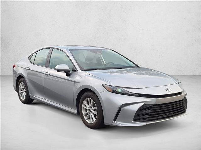 Used 2026 Toyota Camry LE FWD image 3