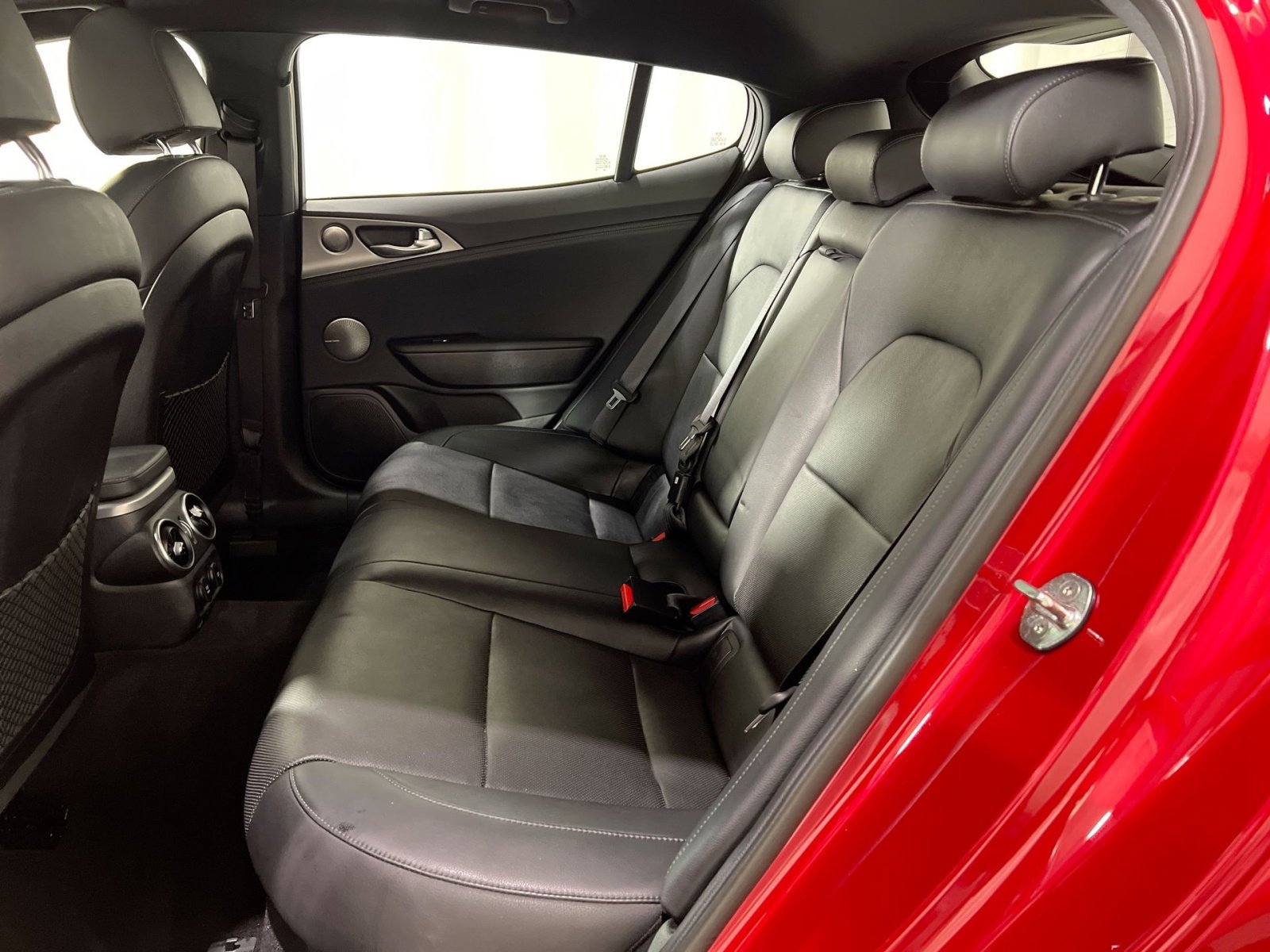 Used 2018 Kia Stinger GT1 image 24