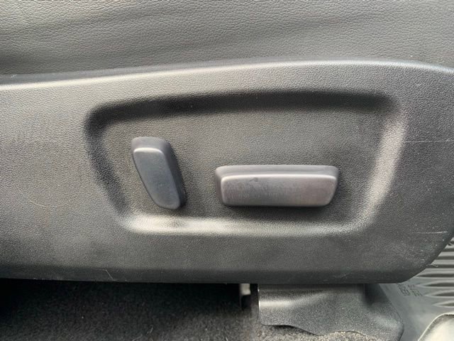 Used 2018 Toyota Highlander XLE image 15