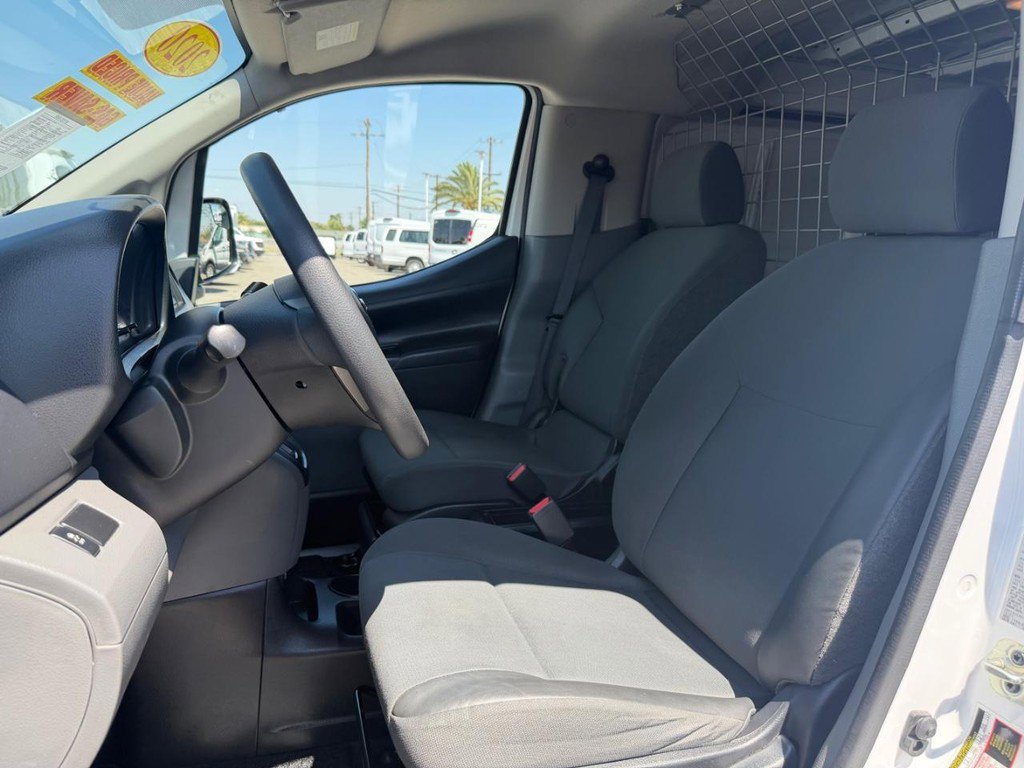 Used 2020 Nissan NV200 S FWD image 27