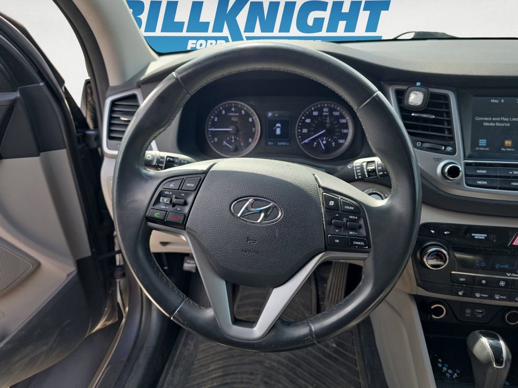 Used 2018 Hyundai Tucson Value FWD image 12