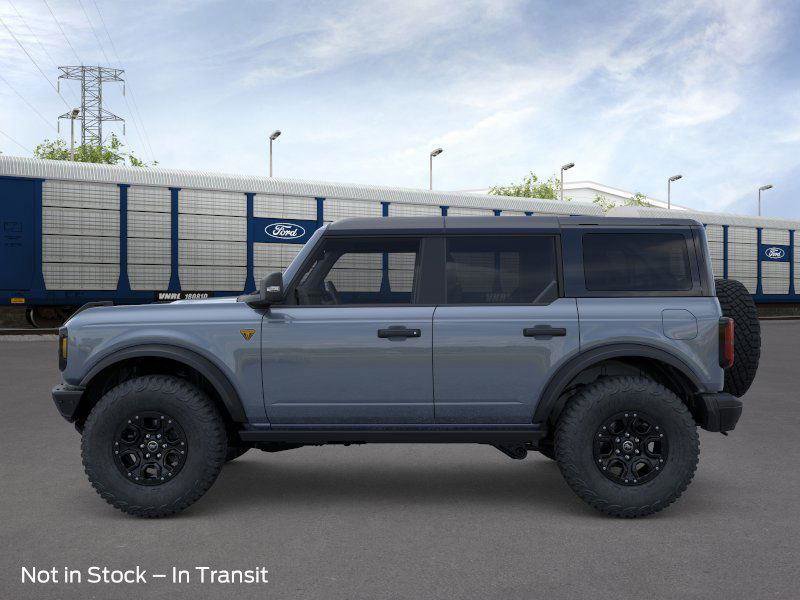 New 2025 Ford Bronco Badlands image 3