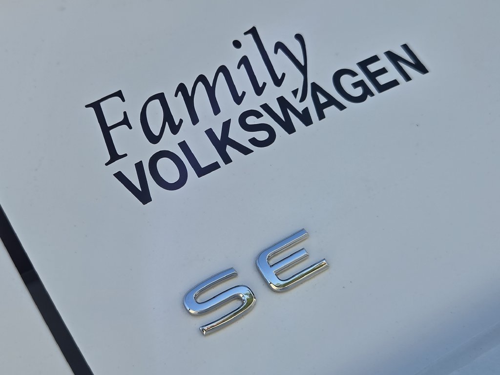 New 2026 Volkswagen Atlas Cross Sport SE FWD image 9